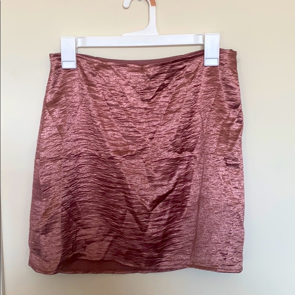 Beautiful silk pink mid length skirt